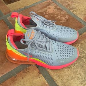 NIKE AIR MAX 270’S